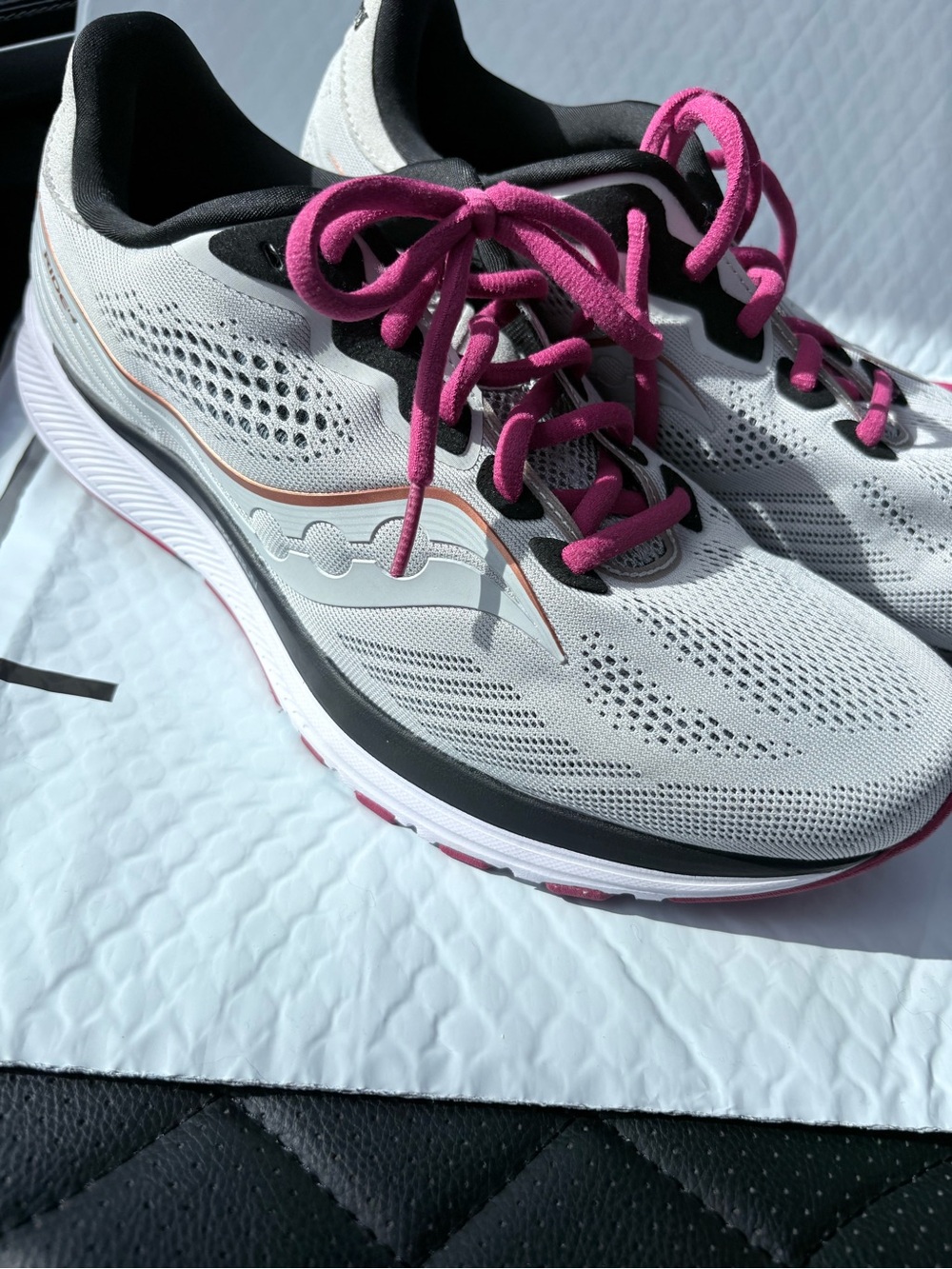 Saucony White Athletic Running Shoes with Pink Laces